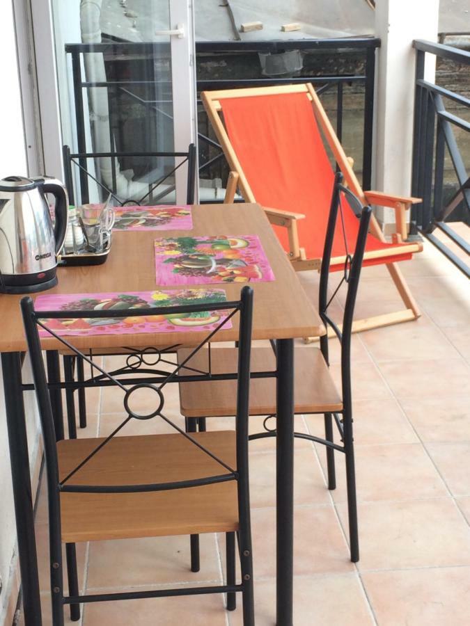 Cozy Guest House In Old Batumi Esterno foto
