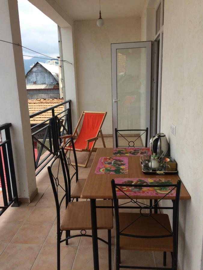 Cozy Guest House In Old Batumi Esterno foto