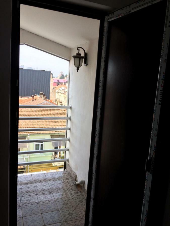 Cozy Guest House In Old Batumi Esterno foto