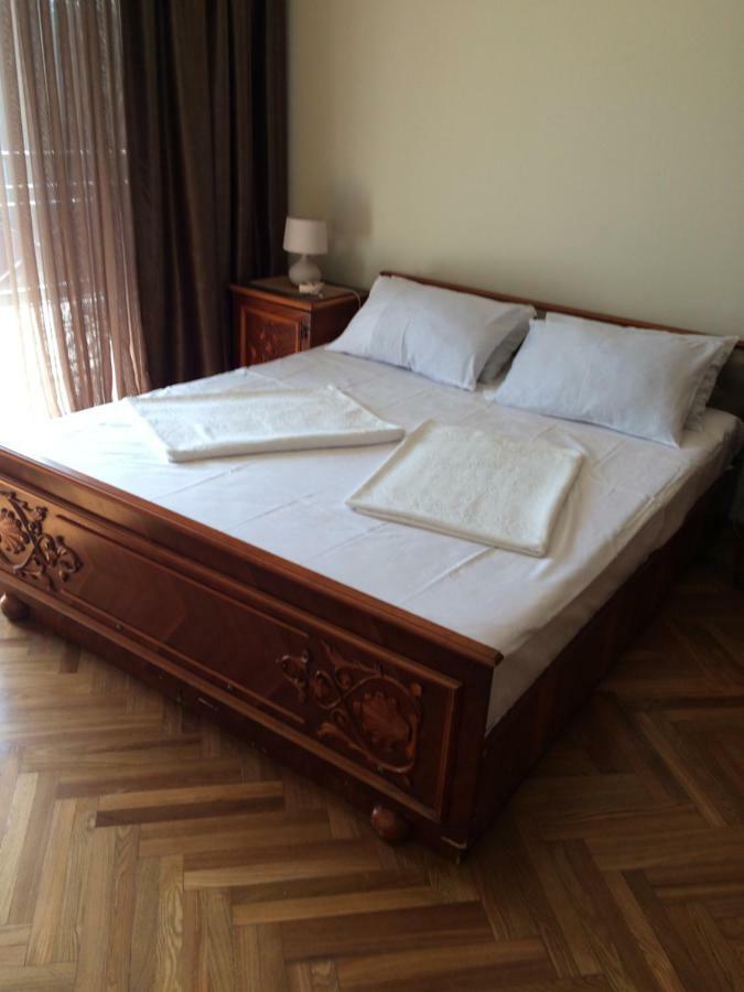 Cozy Guest House In Old Batumi Esterno foto