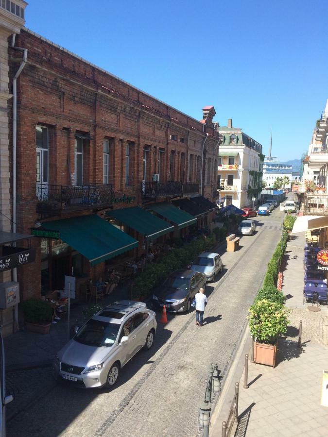 Cozy Guest House In Old Batumi Esterno foto